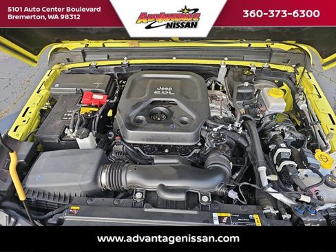 Used 2023 Jeep Wrangler Sport image 23