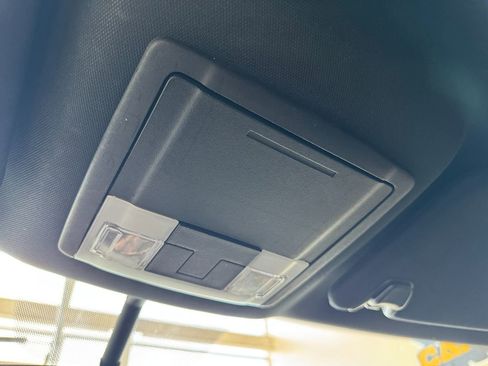 Used 2017 Ford Explorer XLT w/ Equipment Group 202A image 37