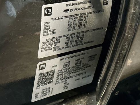 Used 2025 Chevrolet Silverado 1500 LT image 32