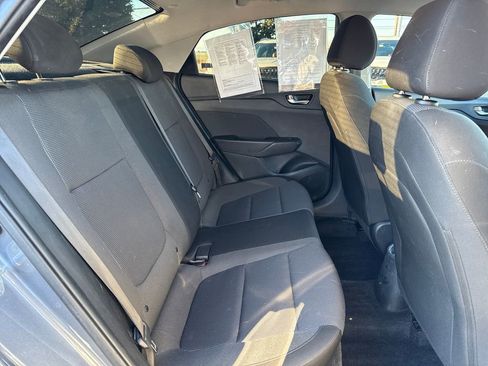 Used 2020 Hyundai Accent SE image 11