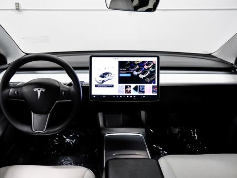 Used 2021 Tesla Model 3 Long Range image 16