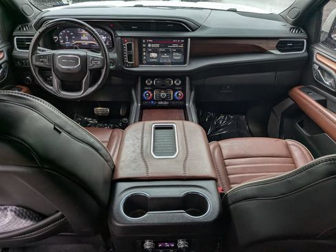 Used 2023 GMC Yukon XL Denali Ultimate AWD/4WD image 16