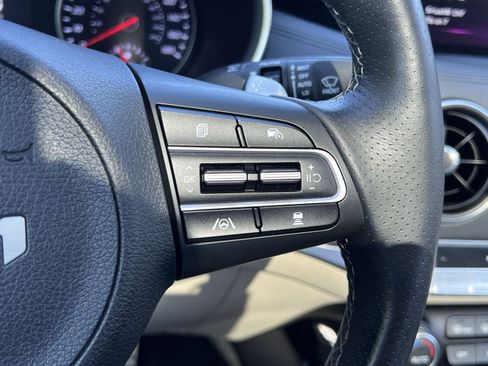 Used 2023 Kia Stinger GT-Line w/ Sun & Sound Package AWD/4WD image 33