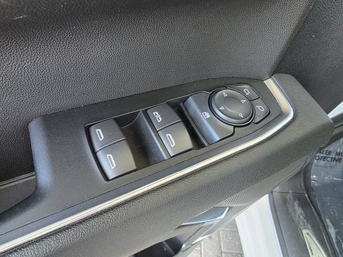 Used 2024 Chevrolet Silverado 1500 LT AWD/4WD image 20