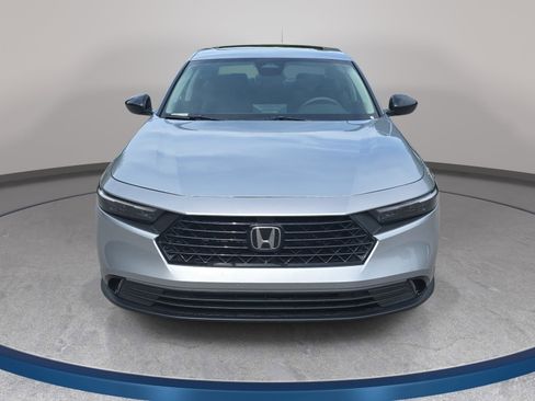 Used 2025 Honda Accord SE image 2
