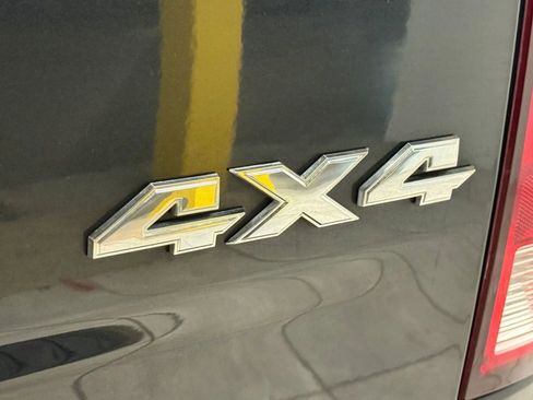 Used 2018 RAM 1500 Express w/ Express Value Package image 13