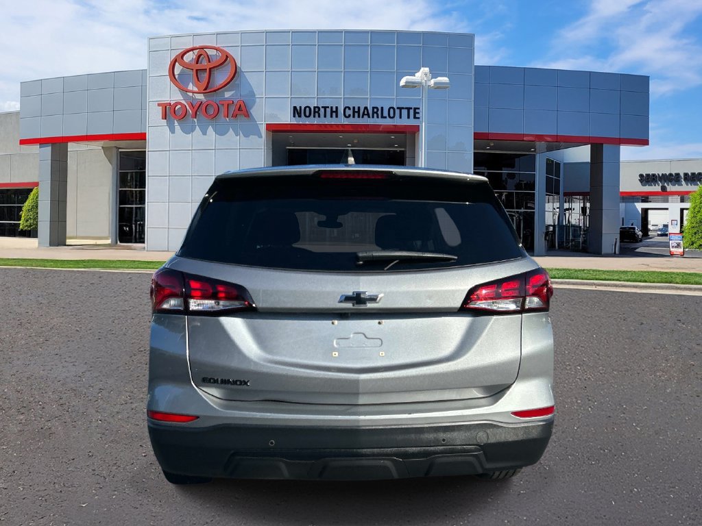 Used 2023 Chevrolet Equinox LS w/ LS Convenience Package FWD image 6