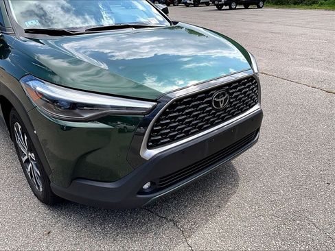 Certified 2025 Toyota Corolla Cross XLE AWD/4WD image 8