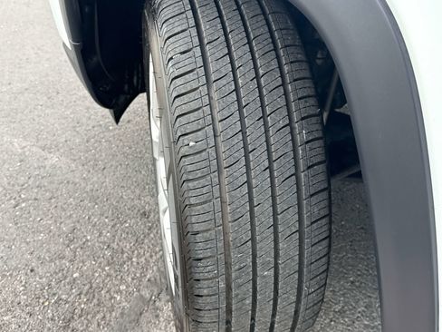 Used 2025 Jeep Compass Limited image 7