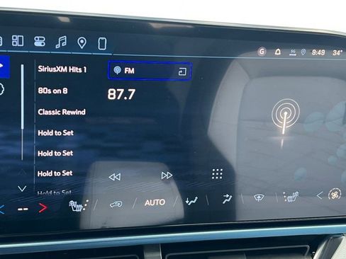 New 2026 Chevrolet Equinox EV LT image 15