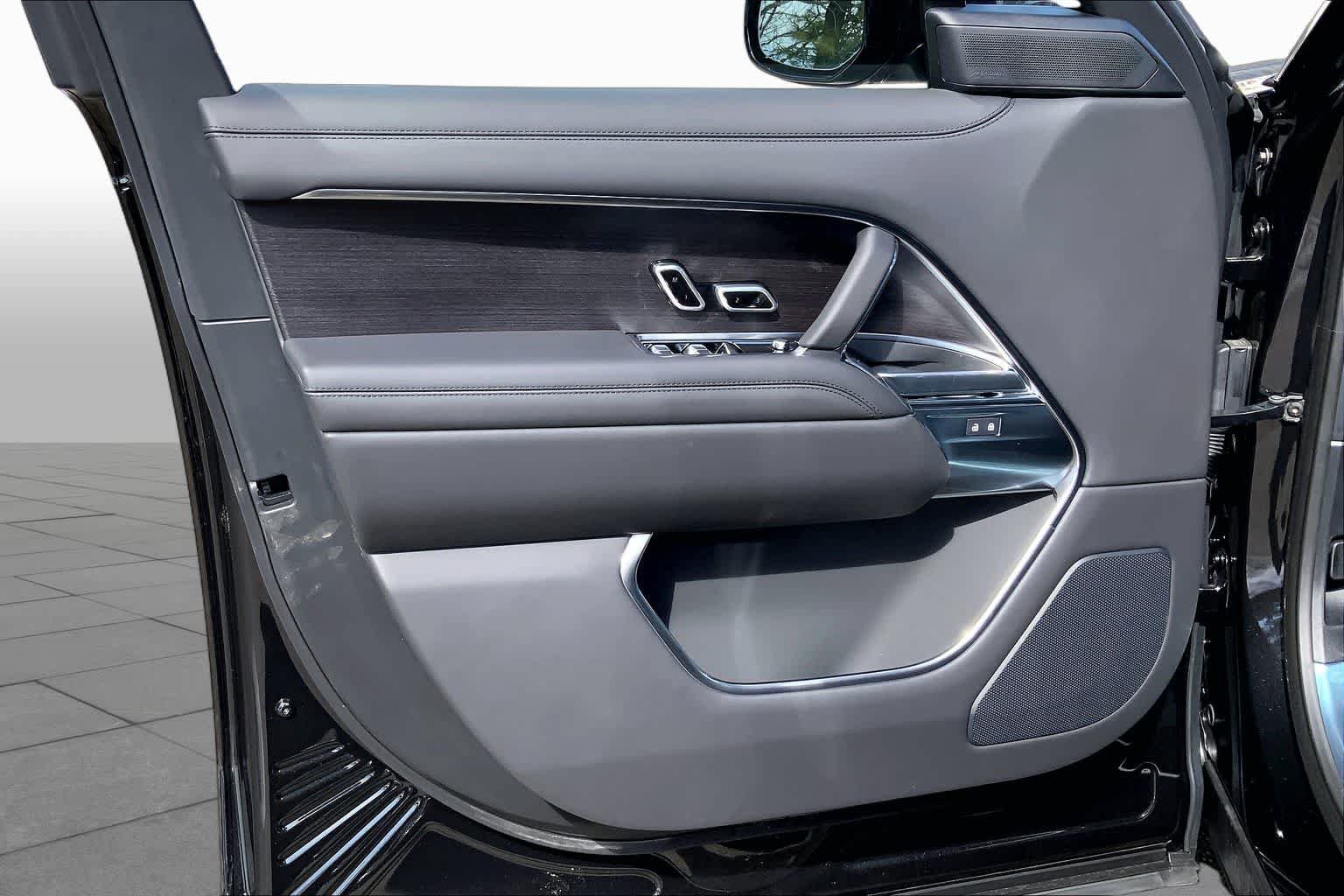 New 2026 Land Rover Range Rover SE AWD/4WD image 10