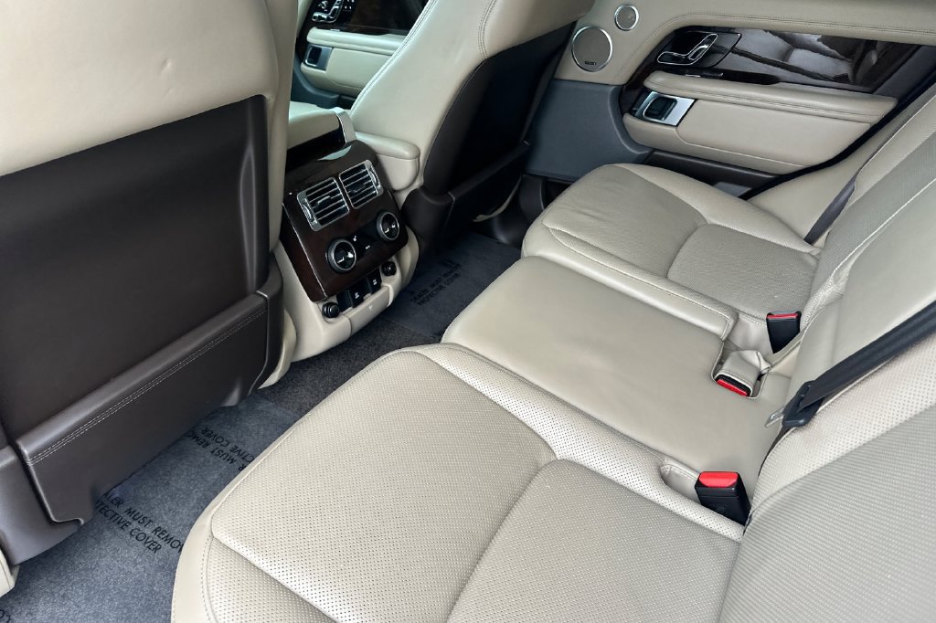 Used 2020 Land Rover Range Rover HSE AWD/4WD image 11