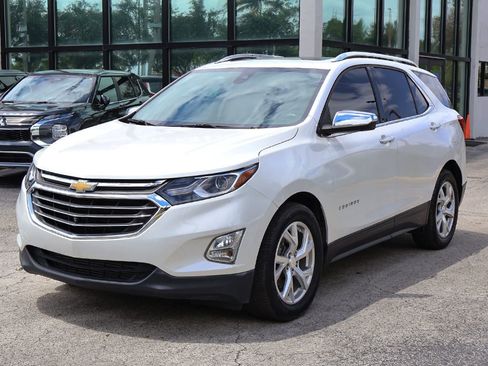 Used 2021 Chevrolet Equinox Premier FWD image 11