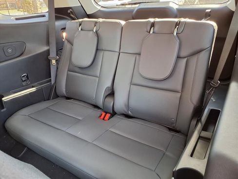 New 2026 Ford Explorer Active w/ Active Comfort Package image 27