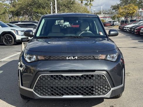 Certified 2023 Kia Soul LX image 5