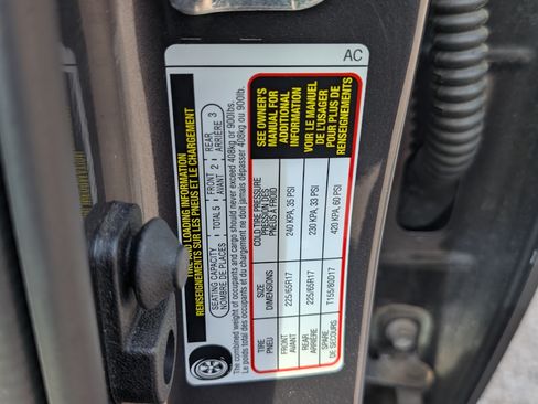Used 2022 Subaru Outback Premium AWD/4WD image 37