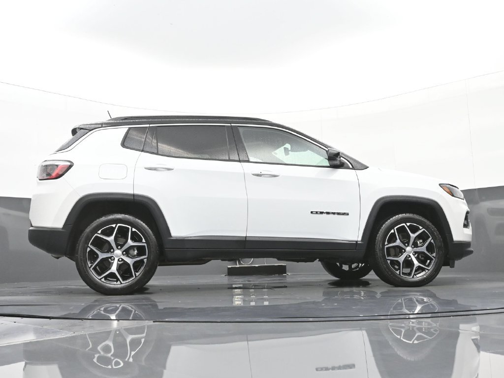 Used 2024 Jeep Compass Limited AWD/4WD image 47