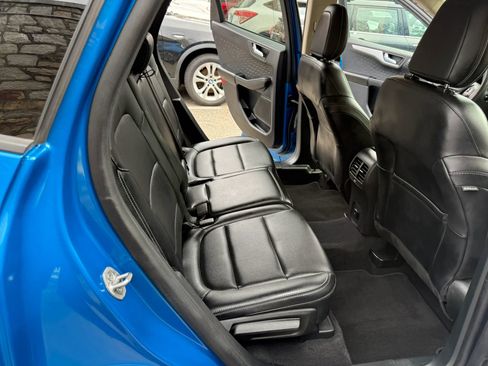 Used 2020 Ford Escape SEL image 17