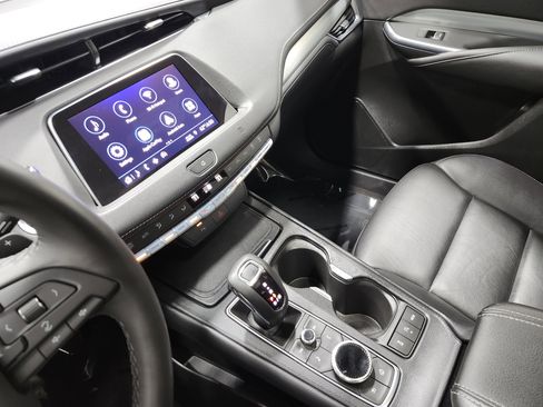 Used 2019 Cadillac XT4 Premium Luxury AWD/4WD image 35