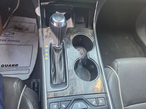 Used 2015 Chevrolet Impala LTZ FWD image 17