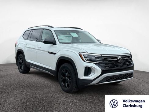 New 2026 Volkswagen Atlas Peak Edition image 7