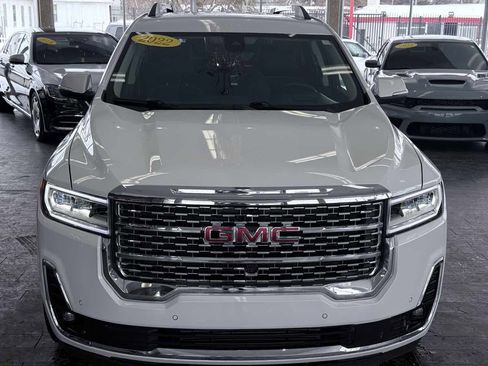 Used 2022 GMC Acadia Denali w/ Denali Technology Package image 3