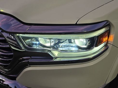 Used 2019 RAM 1500 Limited image 11