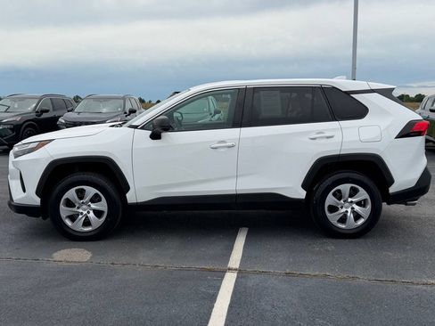 Used 2023 Toyota RAV4 LE FWD image 8