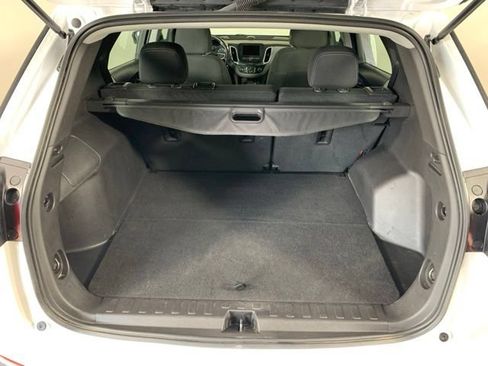Used 2023 Chevrolet Equinox LS AWD/4WD image 24