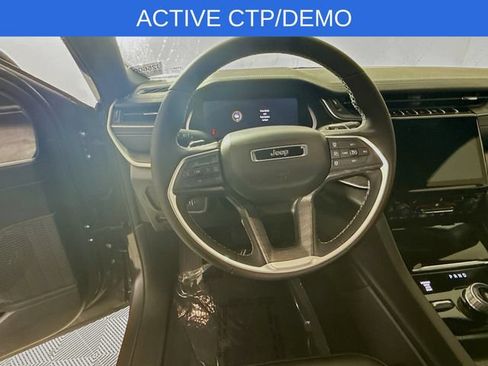 New 2025 Jeep Grand Cherokee Limited AWD/4WD image 11