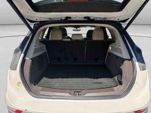 Used 2019 Lincoln MKC Premiere FWD image 23