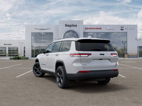 New 2025 Jeep Grand Cherokee L Laredo AWD/4WD image 3