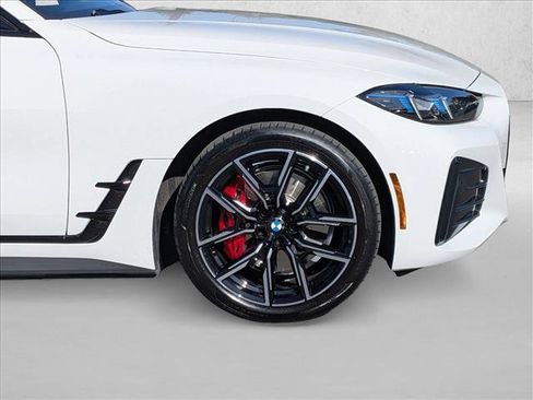 Used 2025 BMW i4 eDrive40 w/ M Sport Package RWD image 25