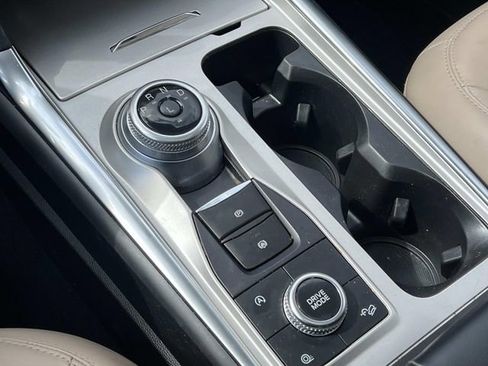 Certified 2023 Ford Explorer XLT w/ Equipment Group 202A AWD/4WD image 28