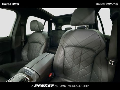 Used 2025 BMW X5 xDrive40i image 5