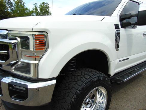 Used 2020 Ford F350 Lariat w/ Lariat Ultimate Package AWD/4WD image 26