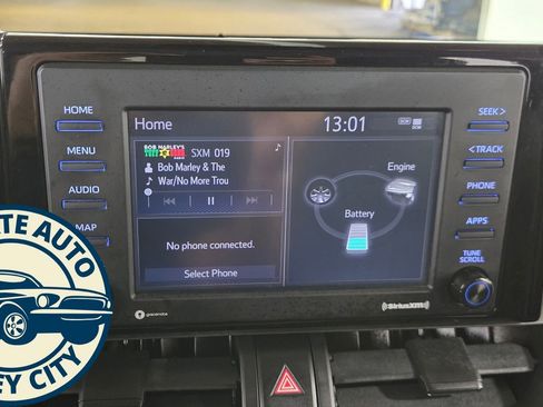 Used 2020 Toyota RAV4 XLE w/ XLE Grade Weather Package image 13