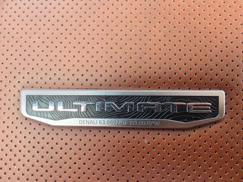 Used 2024 GMC Sierra 2500 Denali Ultimate w/ Max Trailering Package AWD/4WD image 40