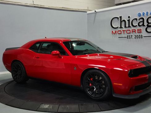 Used 2016 Dodge Challenger SRT Hellcat RWD image 1