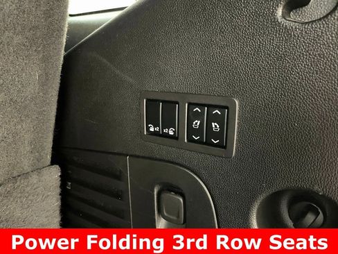 Used 2018 GMC Yukon Denali image 17