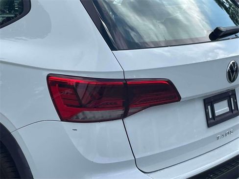 Used 2022 Volkswagen Taos S image 11