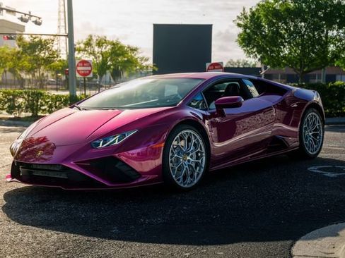 Used 2022 Lamborghini Huracan EVO RWD image 6