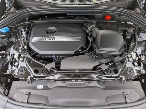 New 2026 BMW X2 xDrive28i AWD/4WD image 18