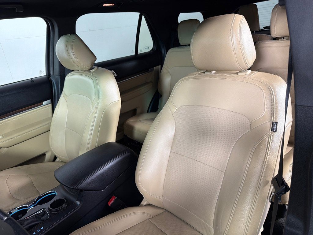 Used 2016 Ford Explorer Limited FWD image 13