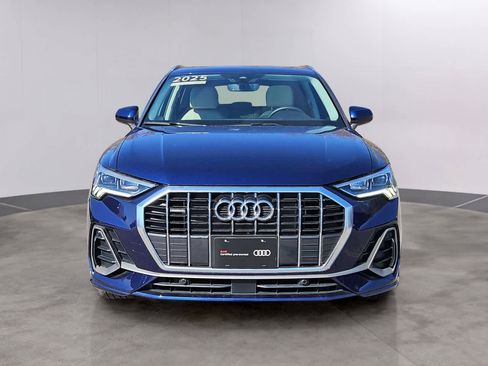 Certified 2025 Audi Q3 2.0T Premium AWD/4WD image 12