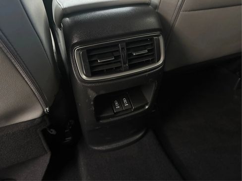 Used 2018 Honda CR-V Touring image 27