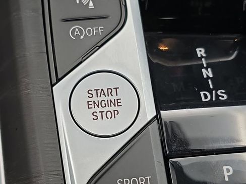 Used 2024 BMW 330i Sedan image 38