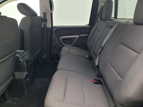 Used 2015 Nissan Titan SV w/ SV Value Truck Package image 18