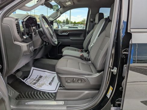 Certified 2025 Chevrolet Silverado 1500 LT AWD/4WD image 12