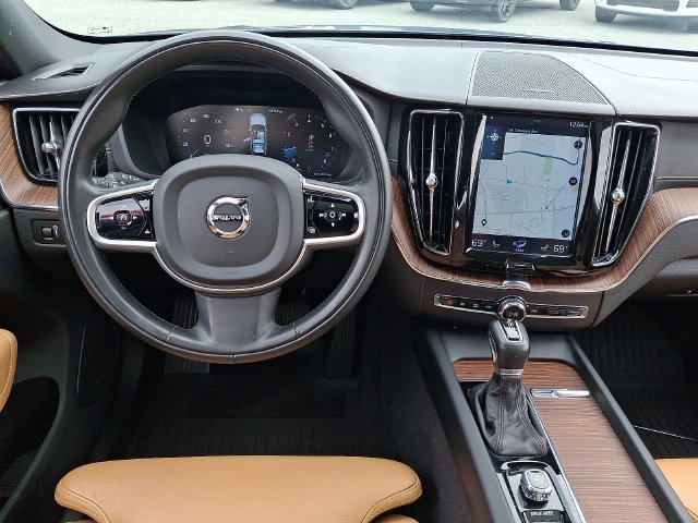 Used 2019 Volvo XC60 T6 Inscription w/ Protection Package Premier AWD/4WD image 11